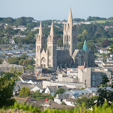 Inn For All Seasons Redruth Exterior photo